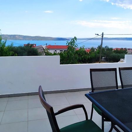 Apartman Mila Lägenhet Kaštela Exteriör bild