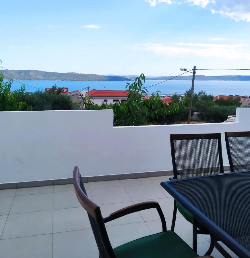 Apartman Mila Lägenhet Kaštela Exteriör bild