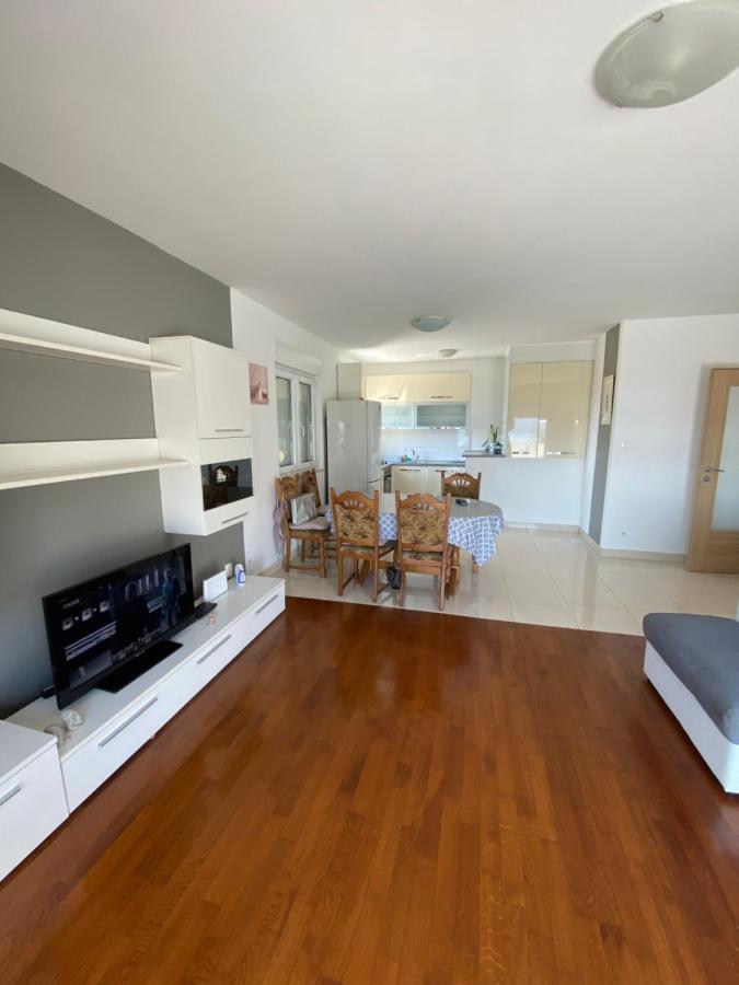 Apartman Mila Lägenhet Kaštela Exteriör bild