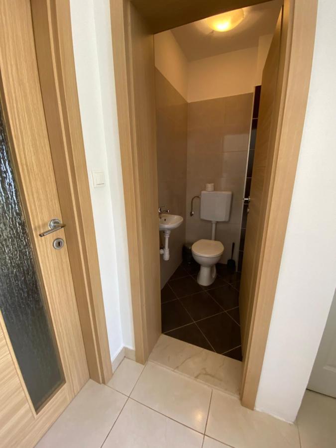 Apartman Mila Lägenhet Kaštela Exteriör bild